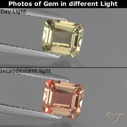 0.98ct 天然 非常浅的金黄色 变色流散, 祖母绿式切割, VS