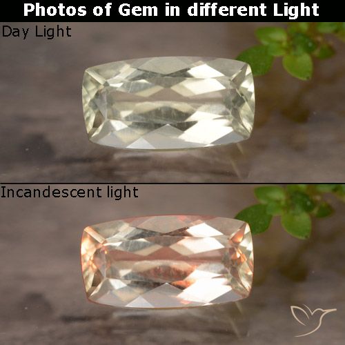 0.94ct 天然 很浅的黄色 变色流散, 软垫, VVS-VS