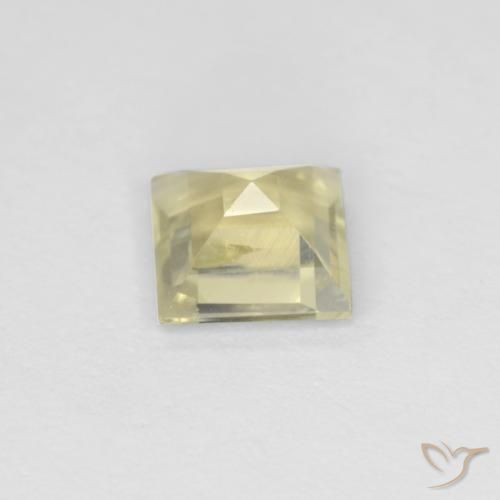 0.70克拉天然黄色变色硬水铝石，方形，5.2×5.1毫米，VS