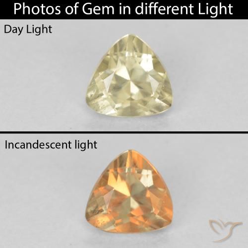 0.42ct 天然 淡黄色 变色流散, 胖三角形, VS