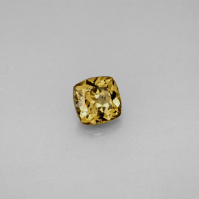 0.83克拉天然多色变色石榴石，垫形剪裁，5.1×5.1毫米，VS