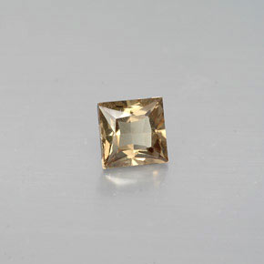 0.50克拉天然多色变色石榴石，方形，4.2×4.2毫米，VVS-VS
