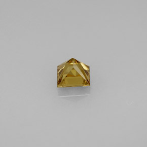 0.55克拉天然变色石榴石，正方形，VVS-VS