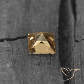 0.58克拉天然金色变色石榴石，方形，4.4×4.3毫米，VVS-VS