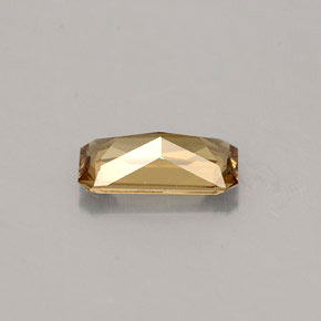 0.63克拉天然变色石榴石，祖母绿式切割，VVS