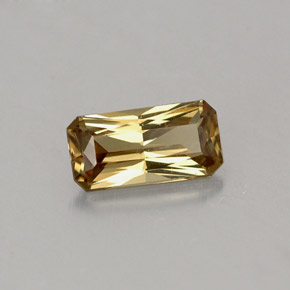 0.66克拉天然变色石榴石，祖母绿式切割，VVS-VS