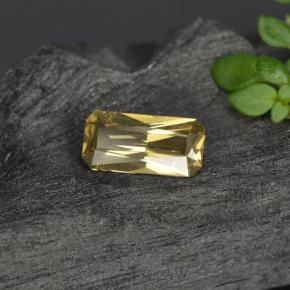 0.59克拉天然金色变色石榴石，祖母绿式切割，7×3.4毫米，VS