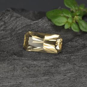 0.60克拉天然金色变色石榴石，祖母绿式切割，7×3.4毫米，VVS-VS