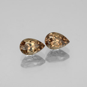 克拉天然变色石榴石，梨形，VVS-VS