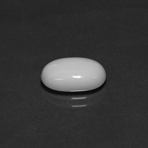 2.27克拉天然白色珊瑚，椭圆形切割，11.4×7毫米，不透明