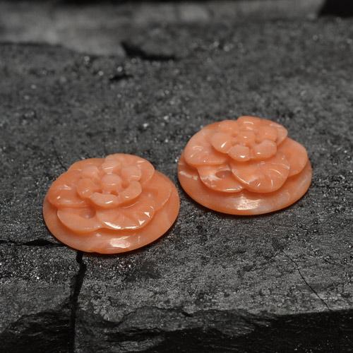 5.71克拉天然珊瑚，花形切割，不透明