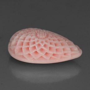 18.16克拉天然粉色珊瑚，异形，24.6×13.7毫米，不透明