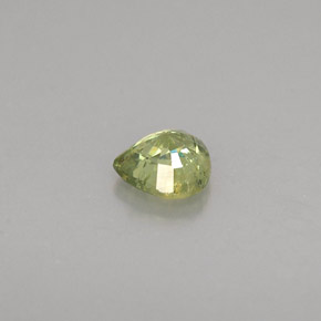 0.35克拉天然绿色翠榴石，梨形，4.4×4.3毫米，VS