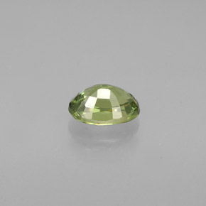 0.56克拉天然绿色翠榴石，椭圆形切割，5.7×3.9毫米，VVS-VS