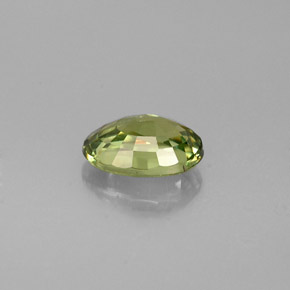 0.53克拉天然绿色翠榴石，椭圆形切割，5.8×4毫米，VS