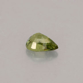 0.50克拉天然绿色翠榴石，椭圆形切割，5.7×4毫米，VS