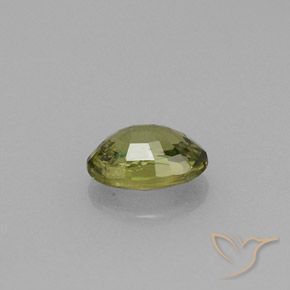 0.61克拉天然绿色翠榴石，椭圆形切割，5.8×4.1毫米，VVS-VS