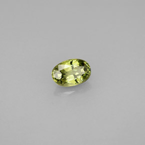0.65克拉天然绿色翠榴石，椭圆形切割，6.1×4.1毫米，VS