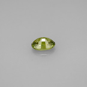 0.65克拉天然绿色翠榴石，椭圆形切割，6.1×4.1毫米，VS