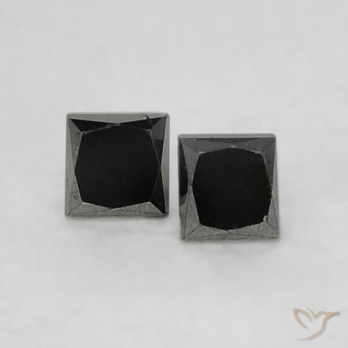 0.13克拉天然钻石，正方形，不透明