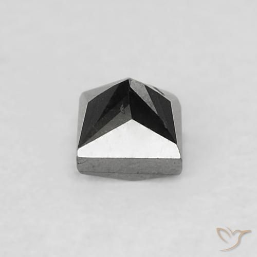 0.18克拉天然钻石，正方形，不透明