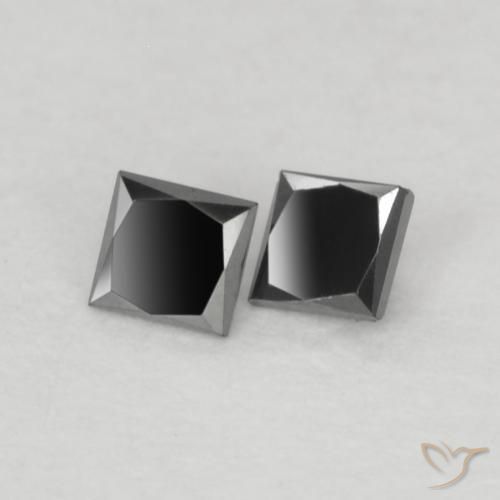 0.12克拉天然钻石，正方形，不透明