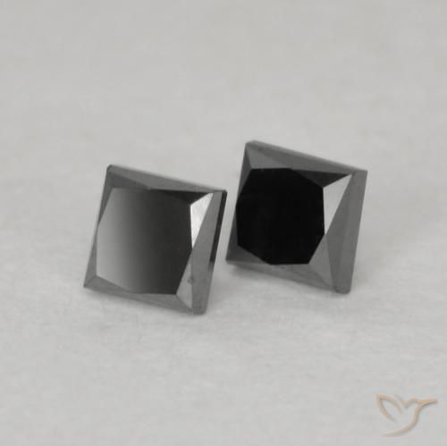 0.19克拉天然钻石，正方形，不透明