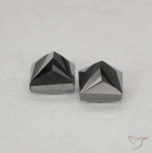 0.16克拉天然钻石，正方形，不透明