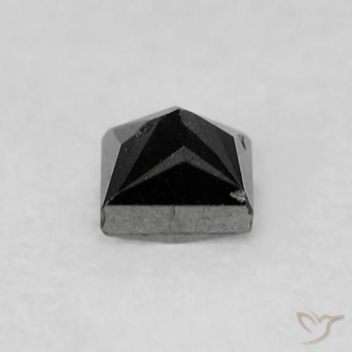 0.16克拉天然钻石，正方形，不透明