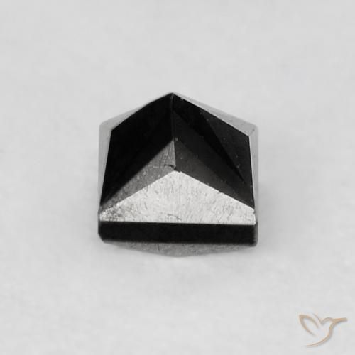 0.27克拉天然钻石，正方形，不透明
