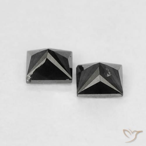 0.13克拉天然钻石，正方形，不透明