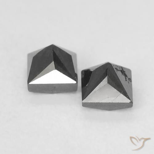 0.35克拉天然钻石，正方形，不透明