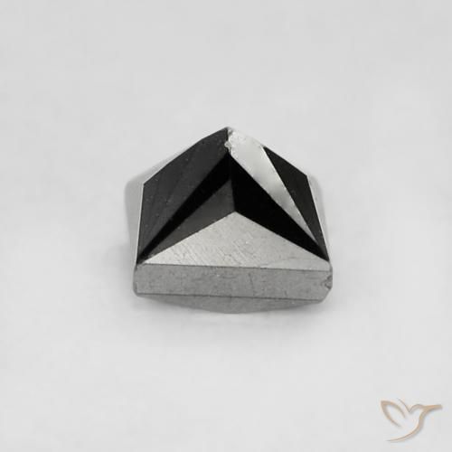 0.22克拉天然钻石，正方形，不透明