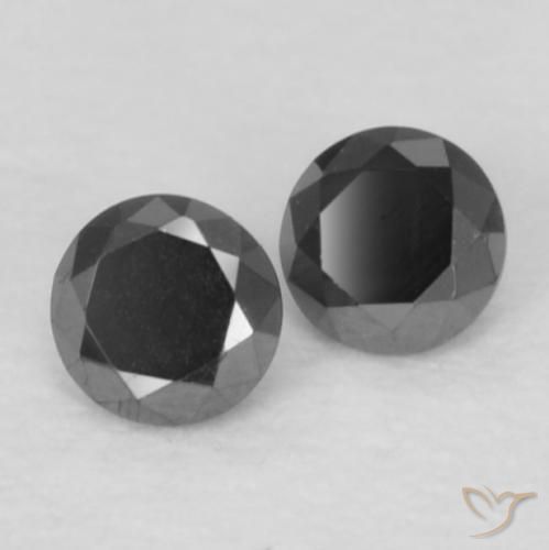 0.07克拉天然钻石，圆形的，不透明