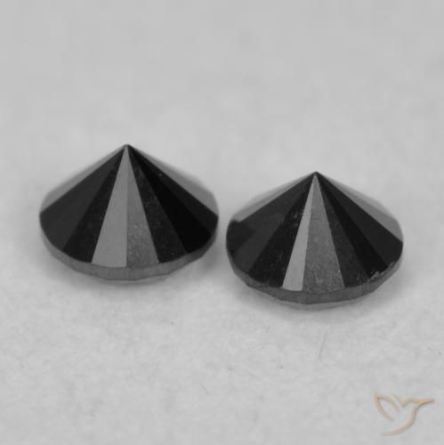 0.09克拉天然钻石，圆形的，不透明