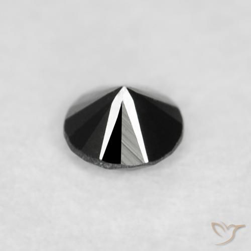 0.03克拉天然钻石，圆形的，不透明