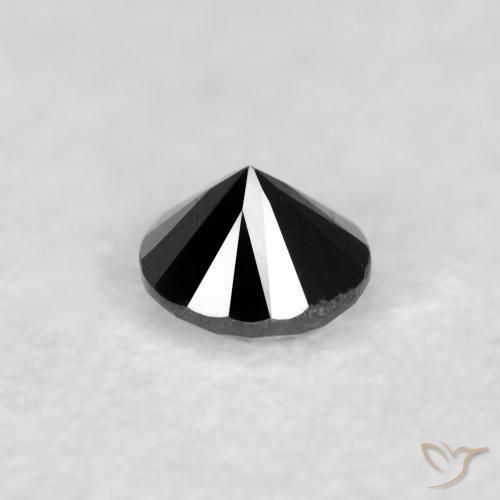 0.04克拉天然钻石，圆形的，不透明