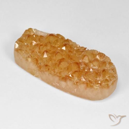 30.62克拉天然黄水晶晶簇，椭圆形，不透明