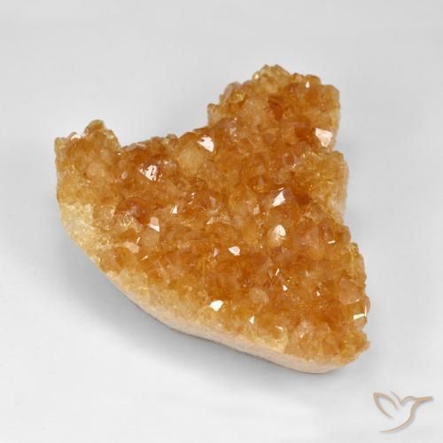 117.07克拉天然黄水晶晶簇，心形，不透明