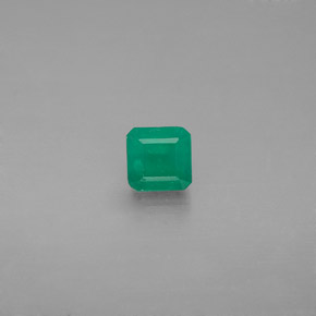0.48克拉天然绿色祖母绿，祖母绿式切割，4.3×4.3毫米，I1