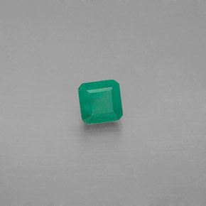0.48克拉天然绿色祖母绿，祖母绿式切割，4.3×4.3毫米，I1