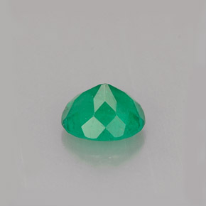 0.63克拉天然绿色祖母绿，椭圆形切割，6×5毫米，SI-I1