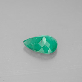 0.91克拉天然绿色祖母绿，梨形，8.1×6.1毫米，SI-I1