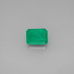 0.71克拉天然绿色祖母绿，祖母绿式切割，6.2×4.6毫米，SI-I1