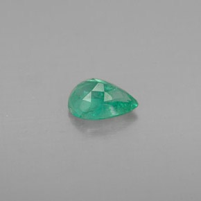 0.41克拉天然绿色祖母绿，梨形，5.9×4.2毫米，VS-SI