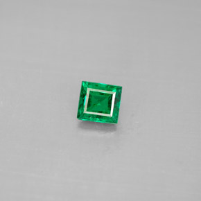 0.40克拉天然绿色祖母绿，长方形切工，4.6×4.4毫米，VS-SI