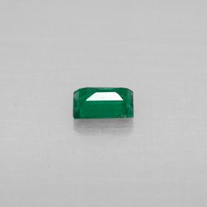 0.25克拉天然绿色祖母绿，长方形切工，4.8×3.3毫米，SI
