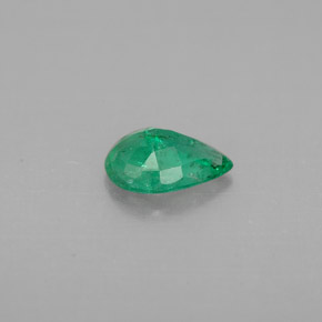 0.50克拉天然绿色祖母绿，梨形，6.9×5毫米，VS-SI