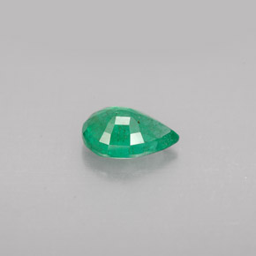0.99克拉天然绿色祖母绿，梨形，8.1×6毫米，VS-SI