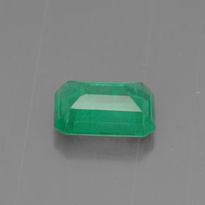 0.75克拉天然绿色祖母绿，祖母绿式切割，6.7×4.8毫米，SI-I1